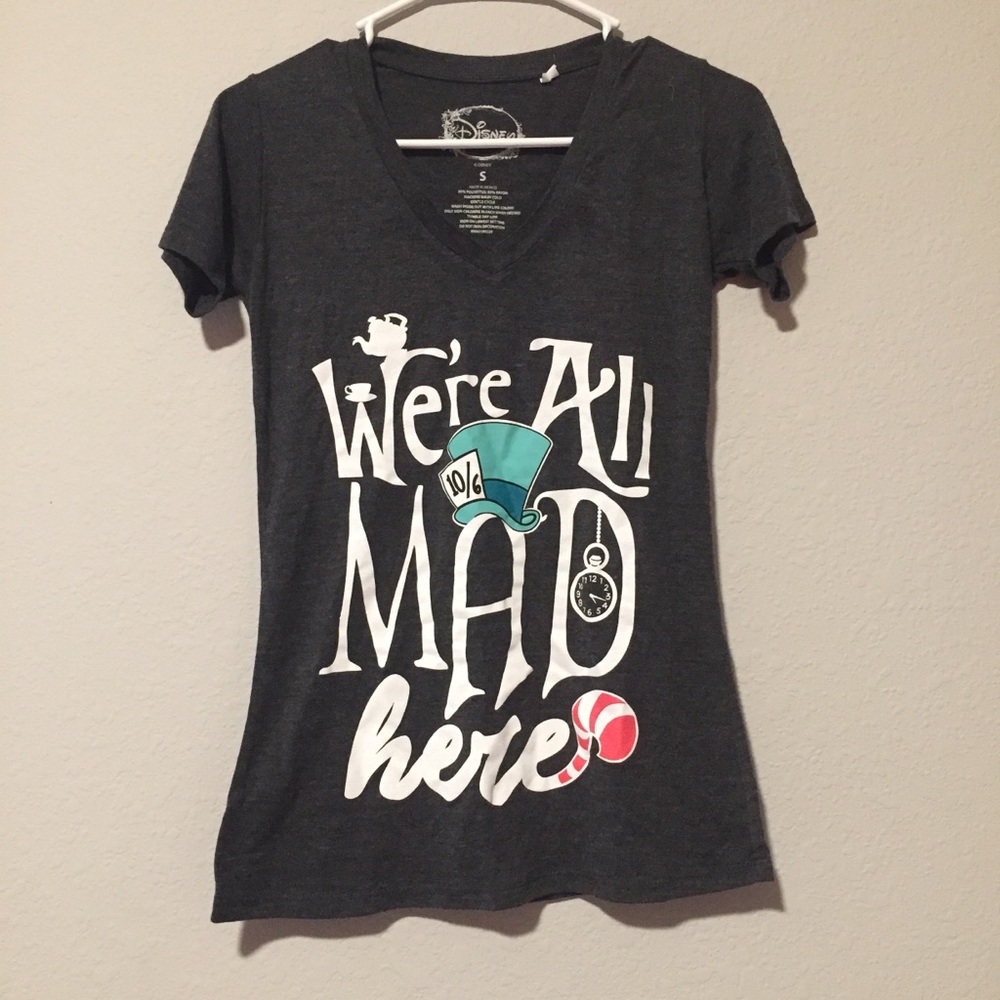 ❌SOLD❌ Alice And Wonderland grey tshirt